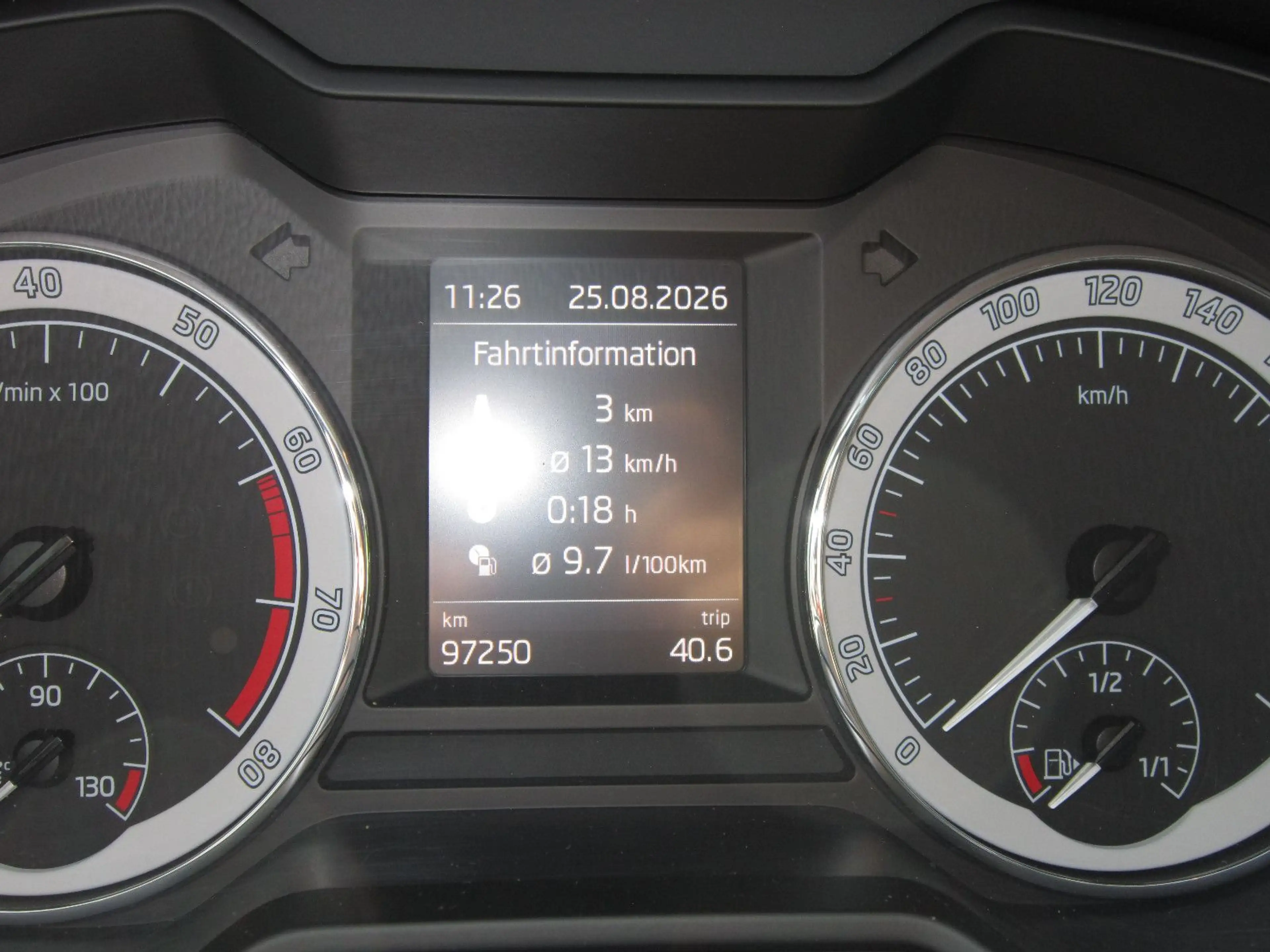 Skoda Octavia Combi Style — photo 14