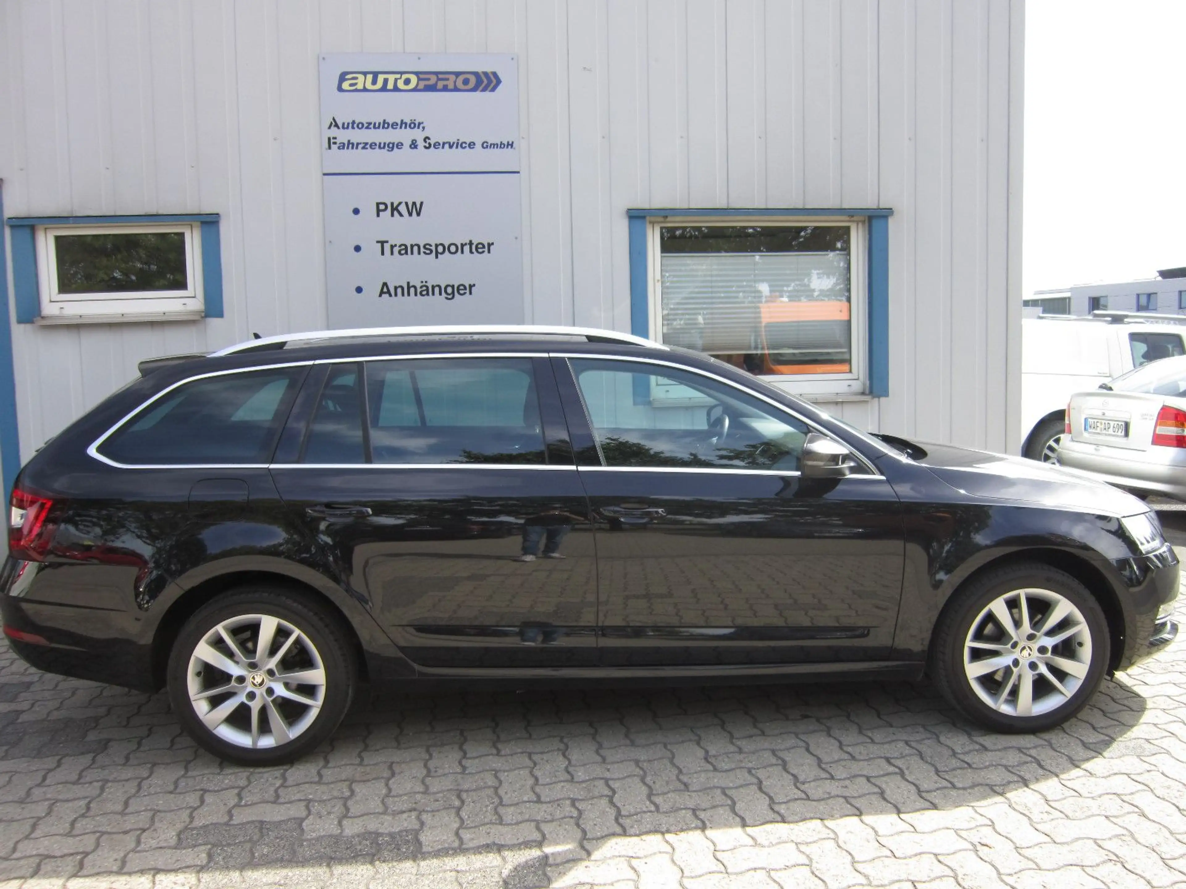 Skoda Octavia Combi Style — photo 4