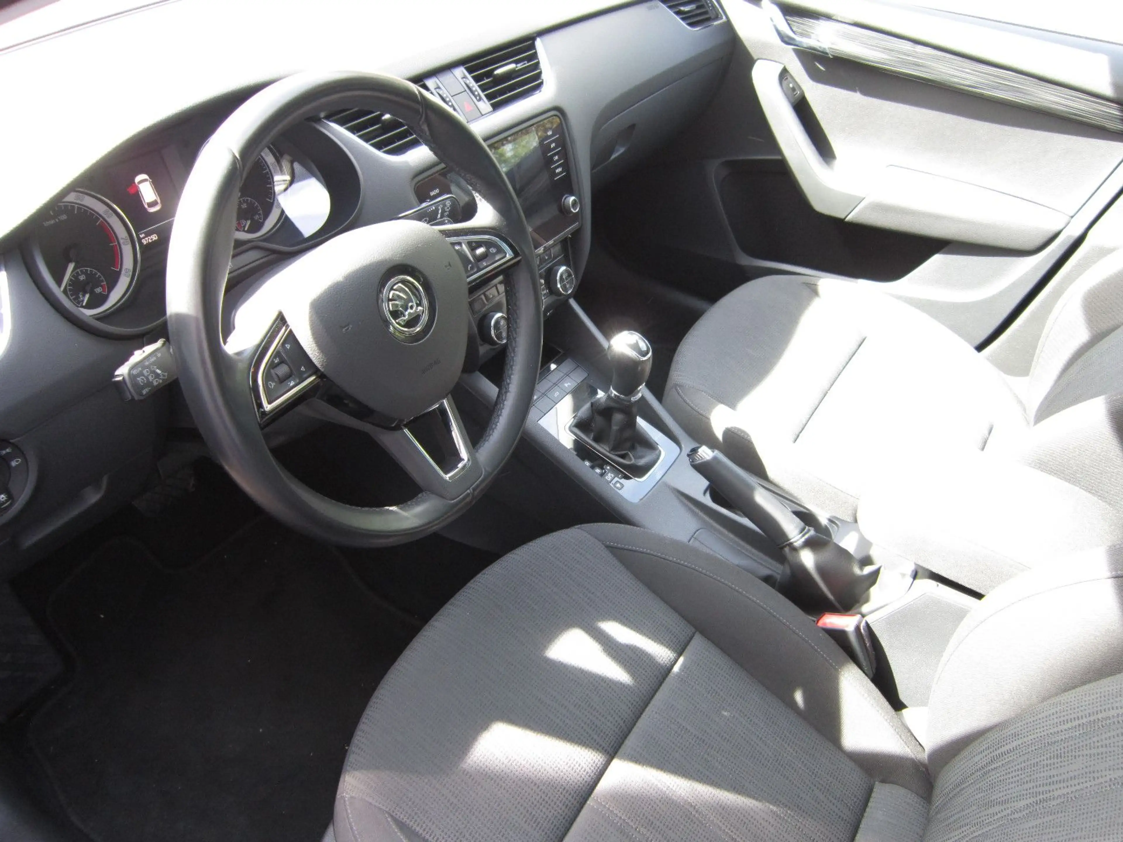 Skoda Octavia Combi Style — photo 12