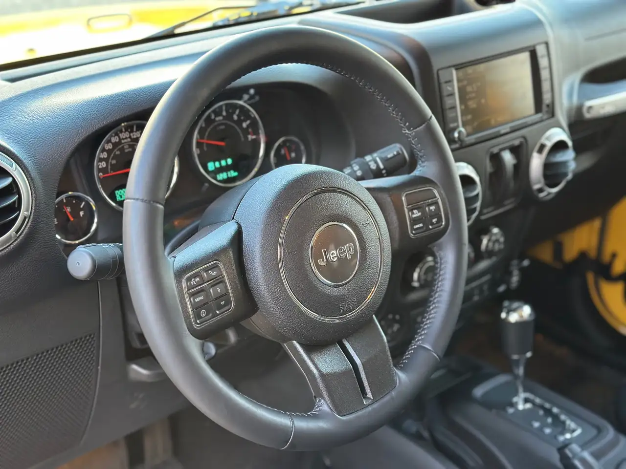 Jeep Wrangler снимка Jeep Wrangler