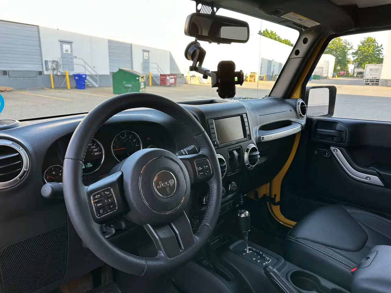 Jeep Wrangler снимка Jeep Wrangler