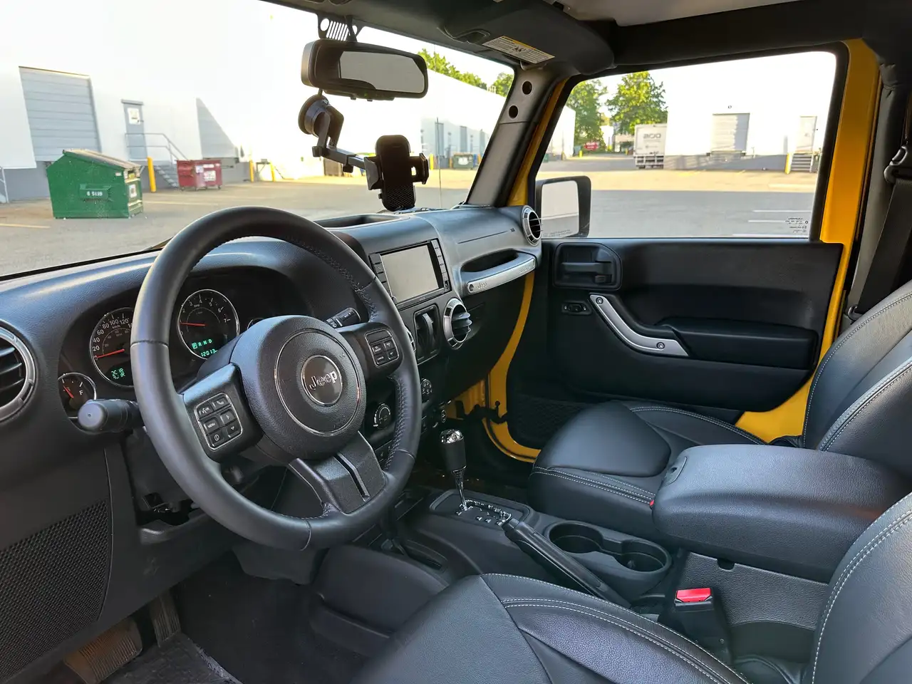 Jeep Wrangler снимка Jeep Wrangler
