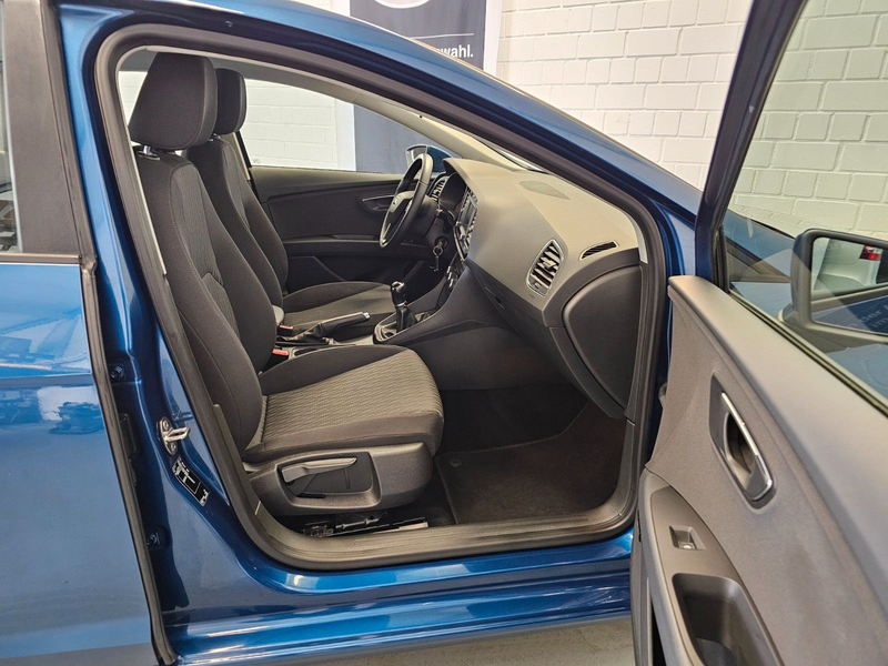 SEAT Leon 2.0 TDI Style + LED/8-Reifen/5-Türer — photo 11