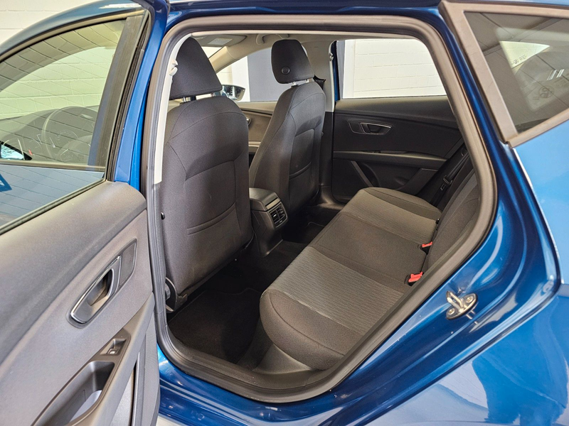 SEAT Leon 2.0 TDI Style + LED/8-Reifen/5-Türer — photo 10