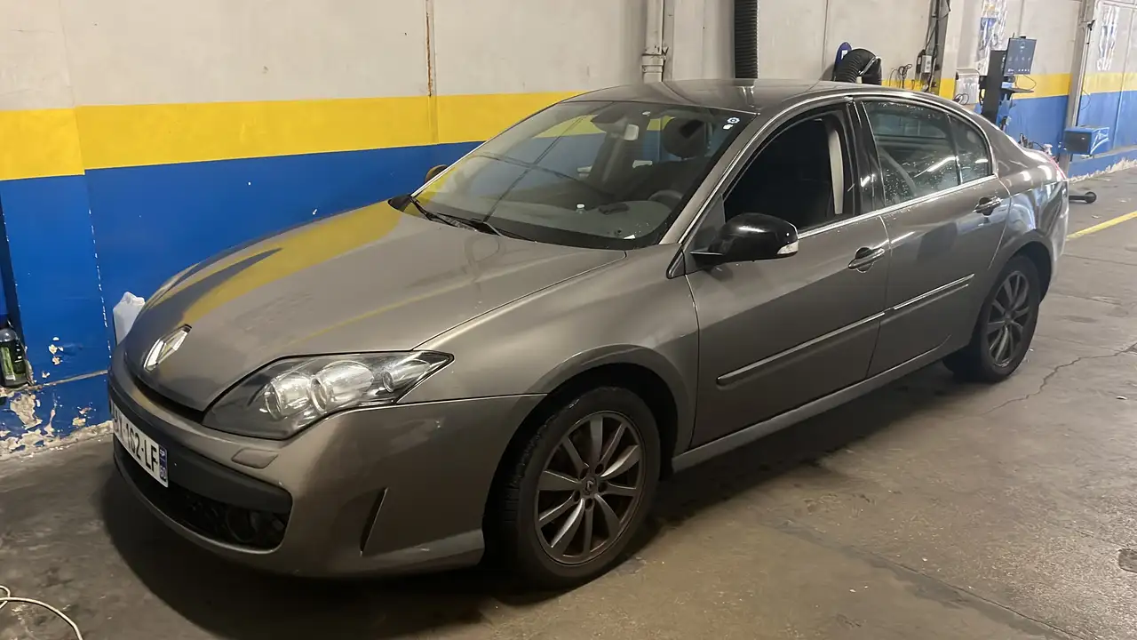 Renault Laguna 