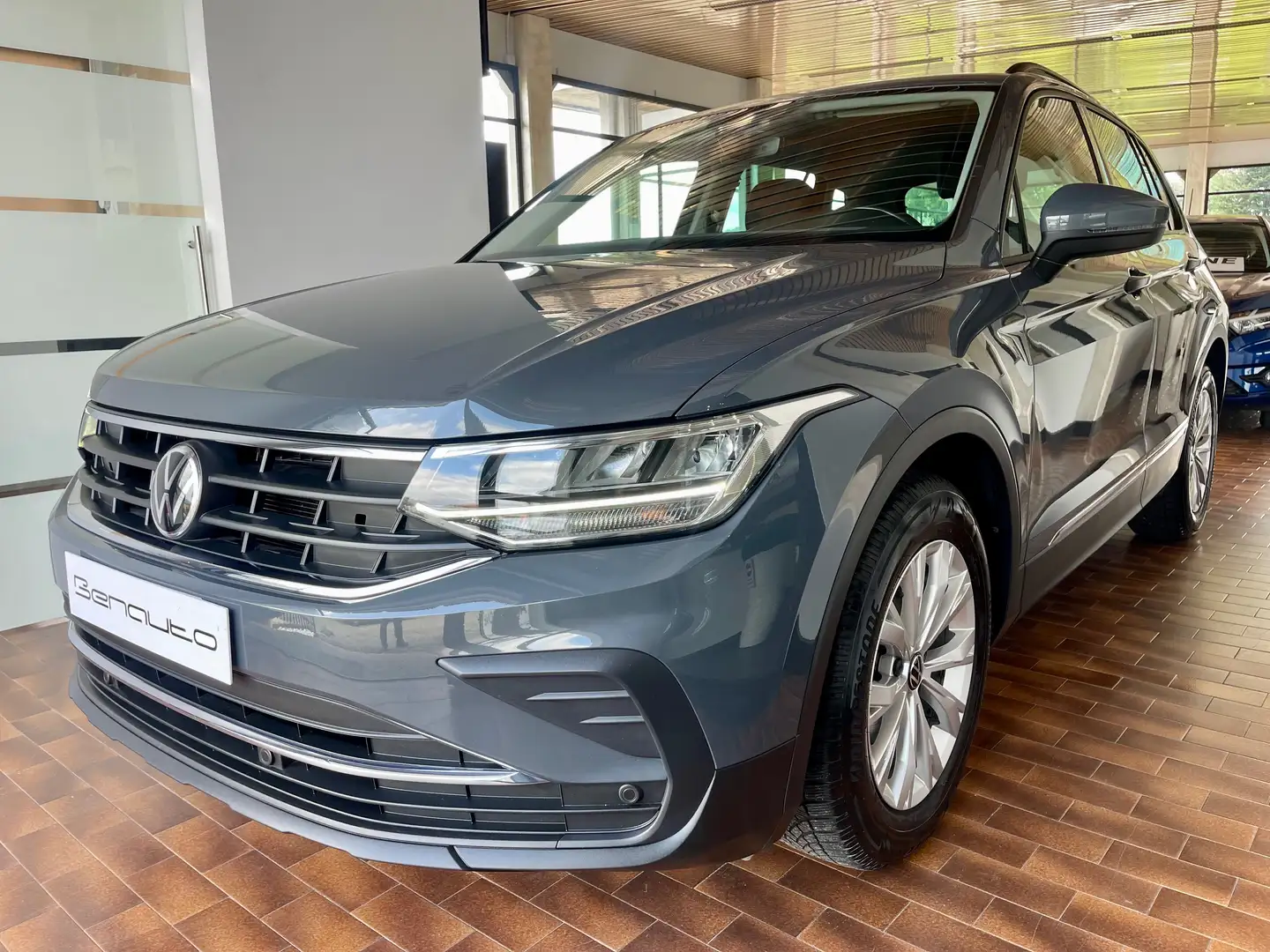Volkswagen Tiguan 1.5 tsi Life 150cv dsg LED/TAGLIANDI UFFICIALI Gris - 1