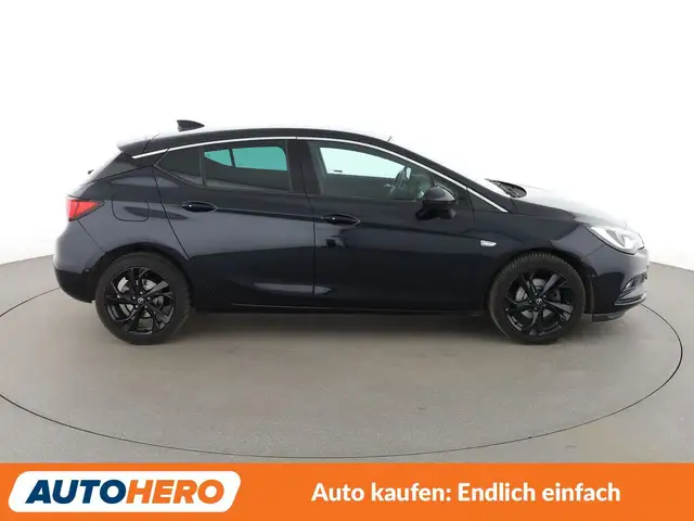 Opel Astra view 7