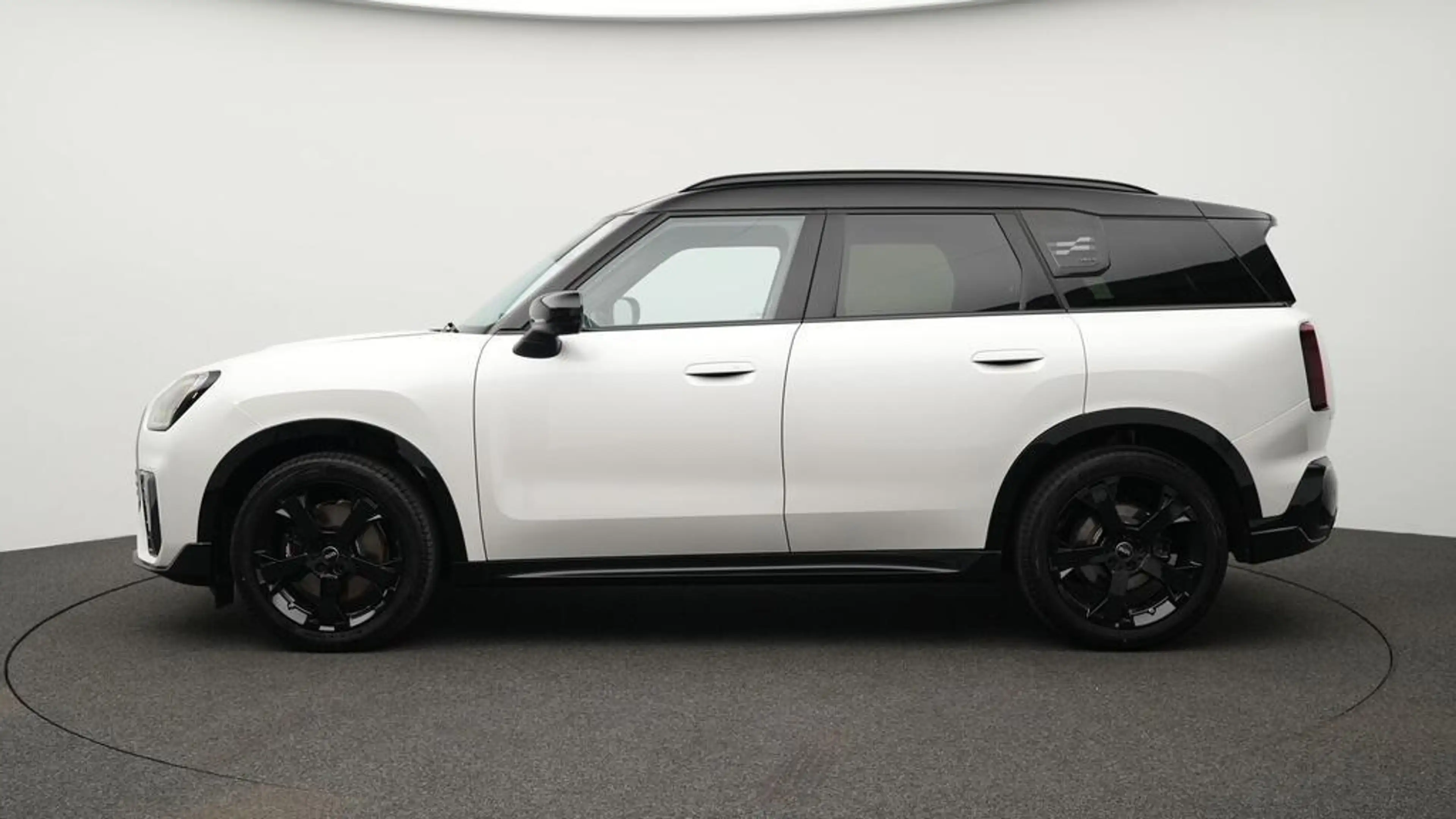 MINI Countryman S All4 John Cooper Works Trim — photo 2
