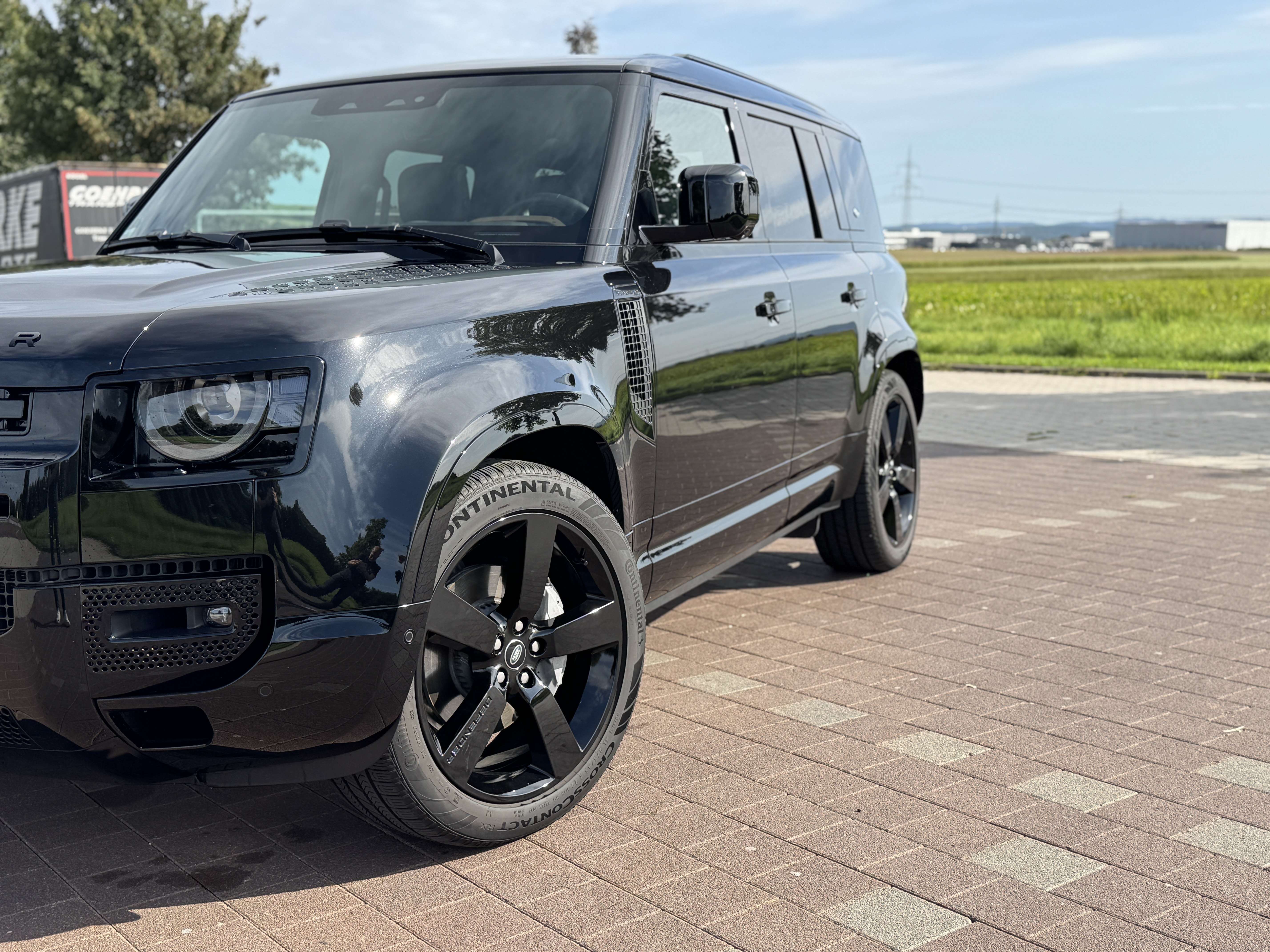 Second hand Land Rover Defender 3.0