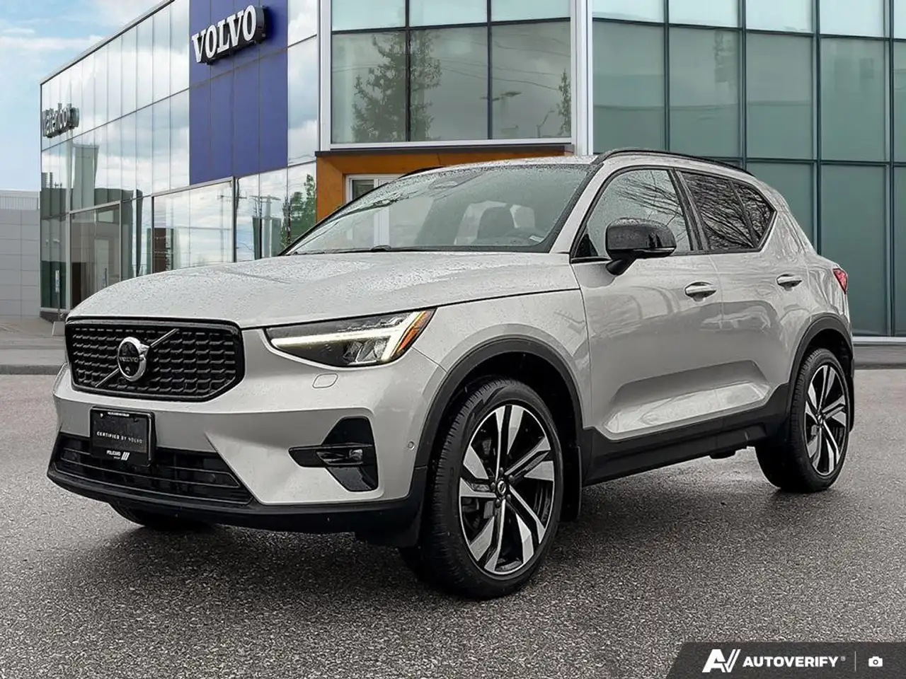 2024 Volvo XC40