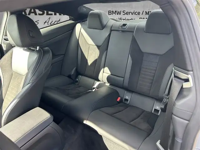 BMW 4 Series view 13