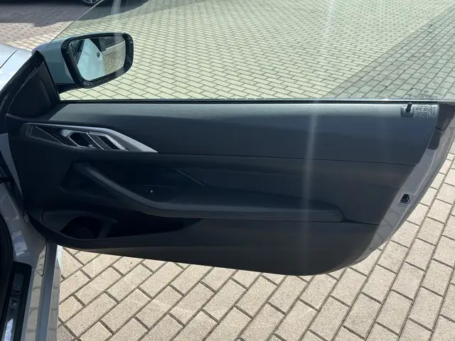 BMW 4 Series view 30