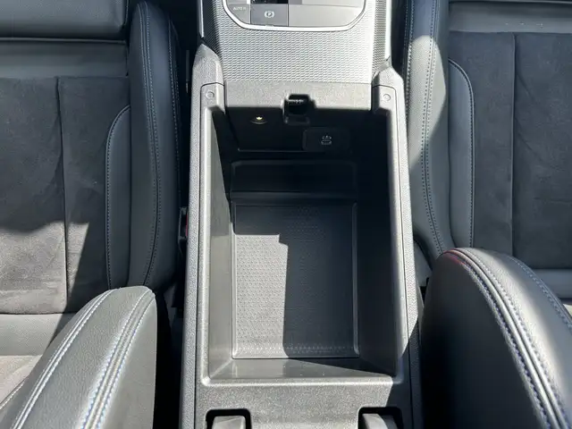 BMW 4 Series view 26