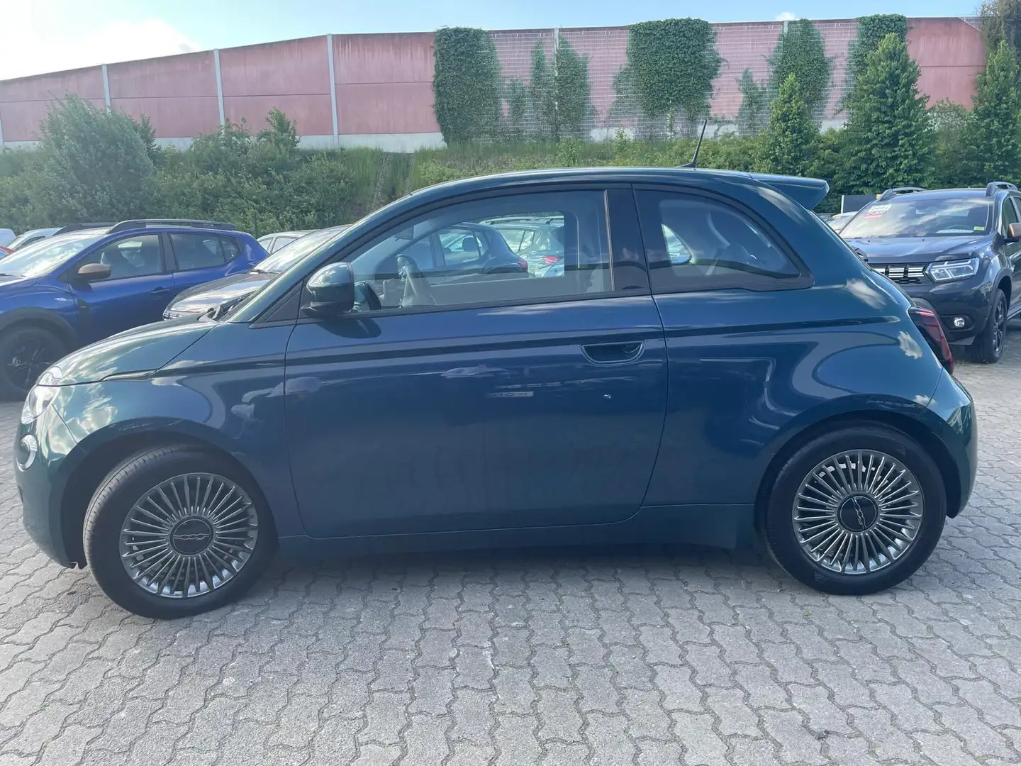 Fiat 500 Fiat 500 Lim Elektro ICON 118 PS Grün - 2