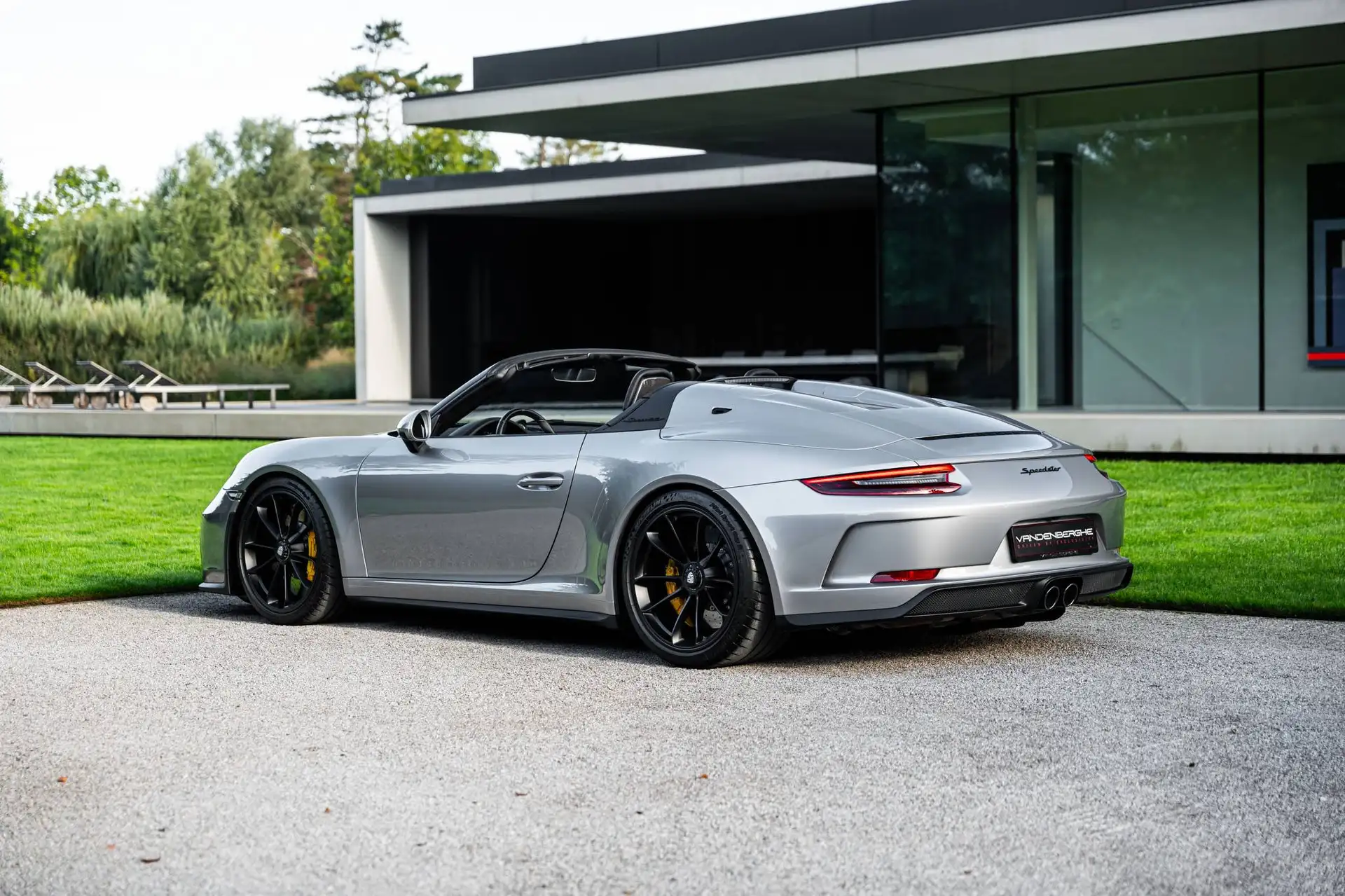 포르쉐 911 Carrera S Coupe 2020 은색 사진 5