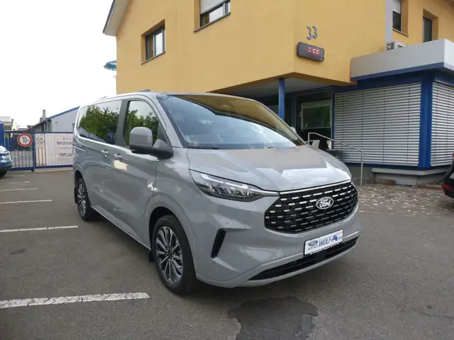 Ford Tourneo Custom
