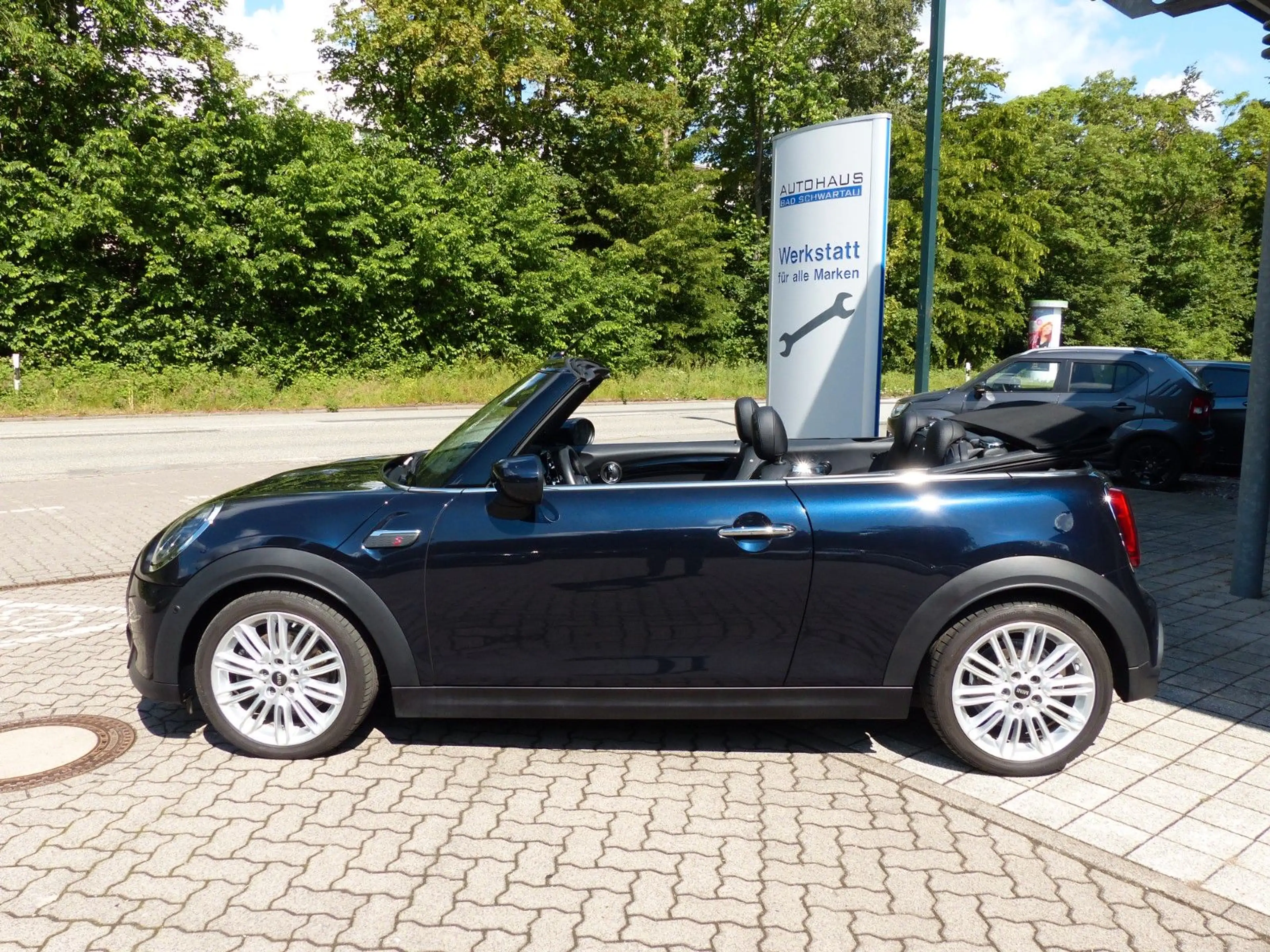 MINI Cooper S Cabrio Aut., MINI Yours, Premium Plus — photo 6