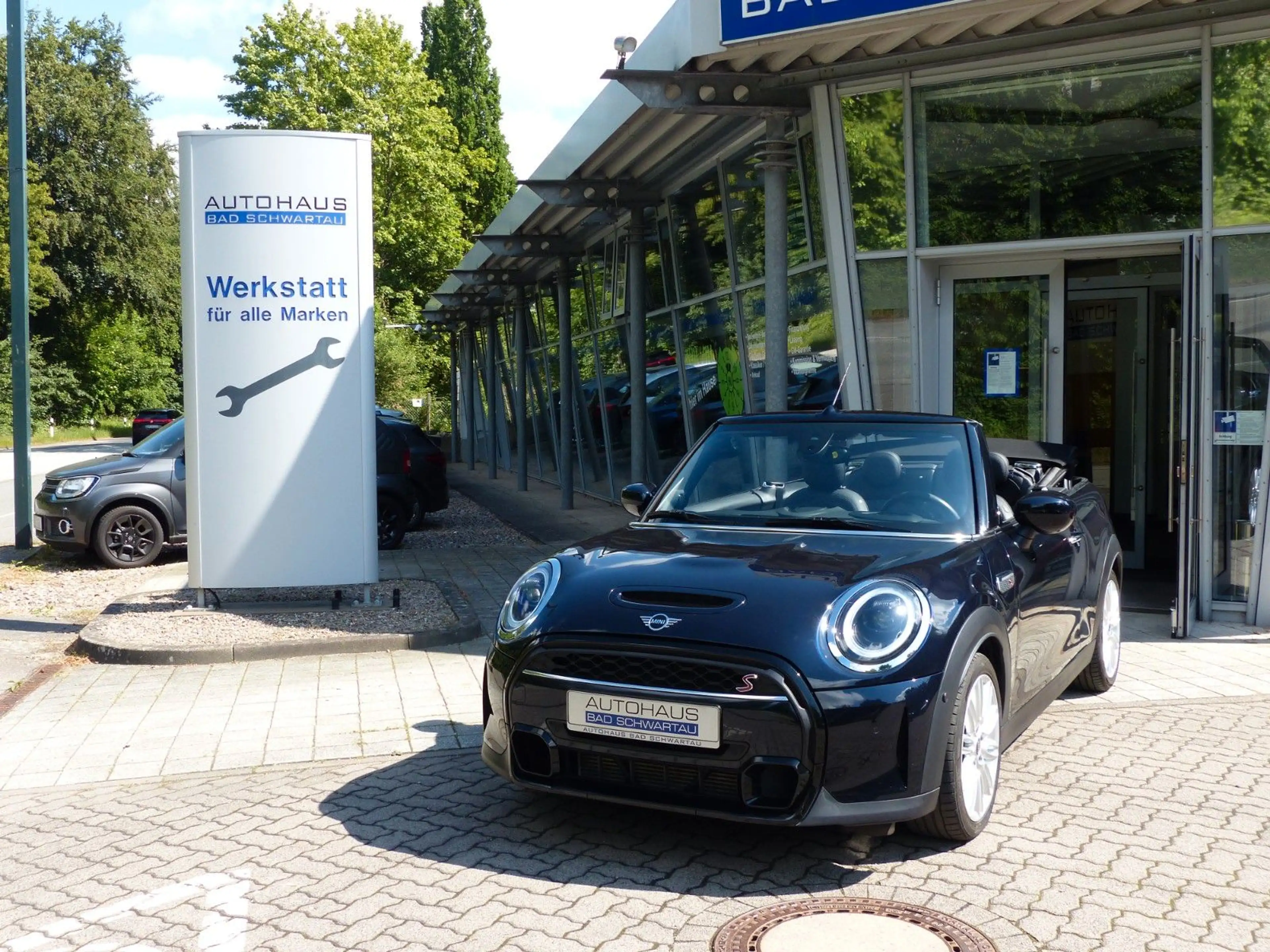 MINI Cooper S Cabrio Aut., MINI Yours, Premium Plus — photo 5