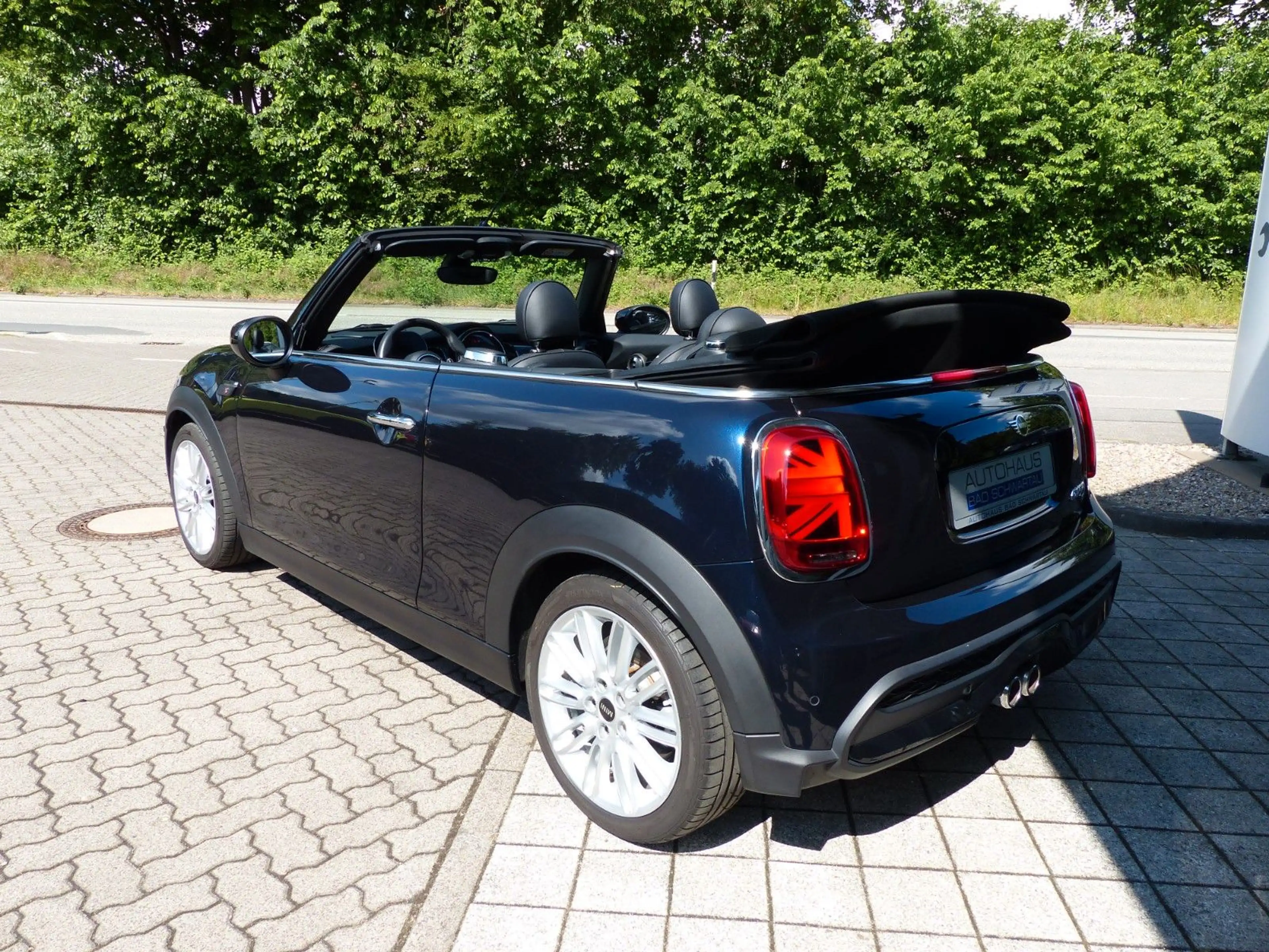 MINI Cooper S Cabrio Aut., MINI Yours, Premium Plus — photo 7