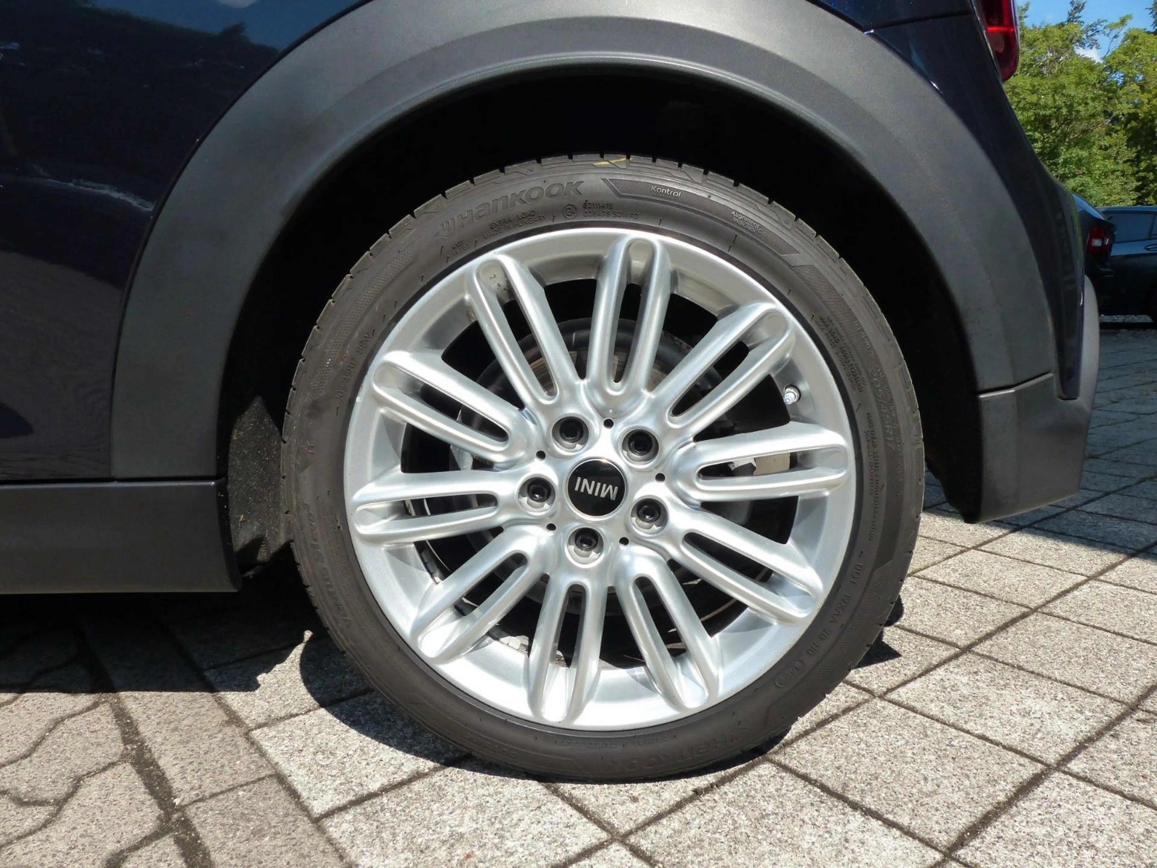 MINI Cooper S Cabrio Aut., MINI Yours, Premium Plus — photo 10