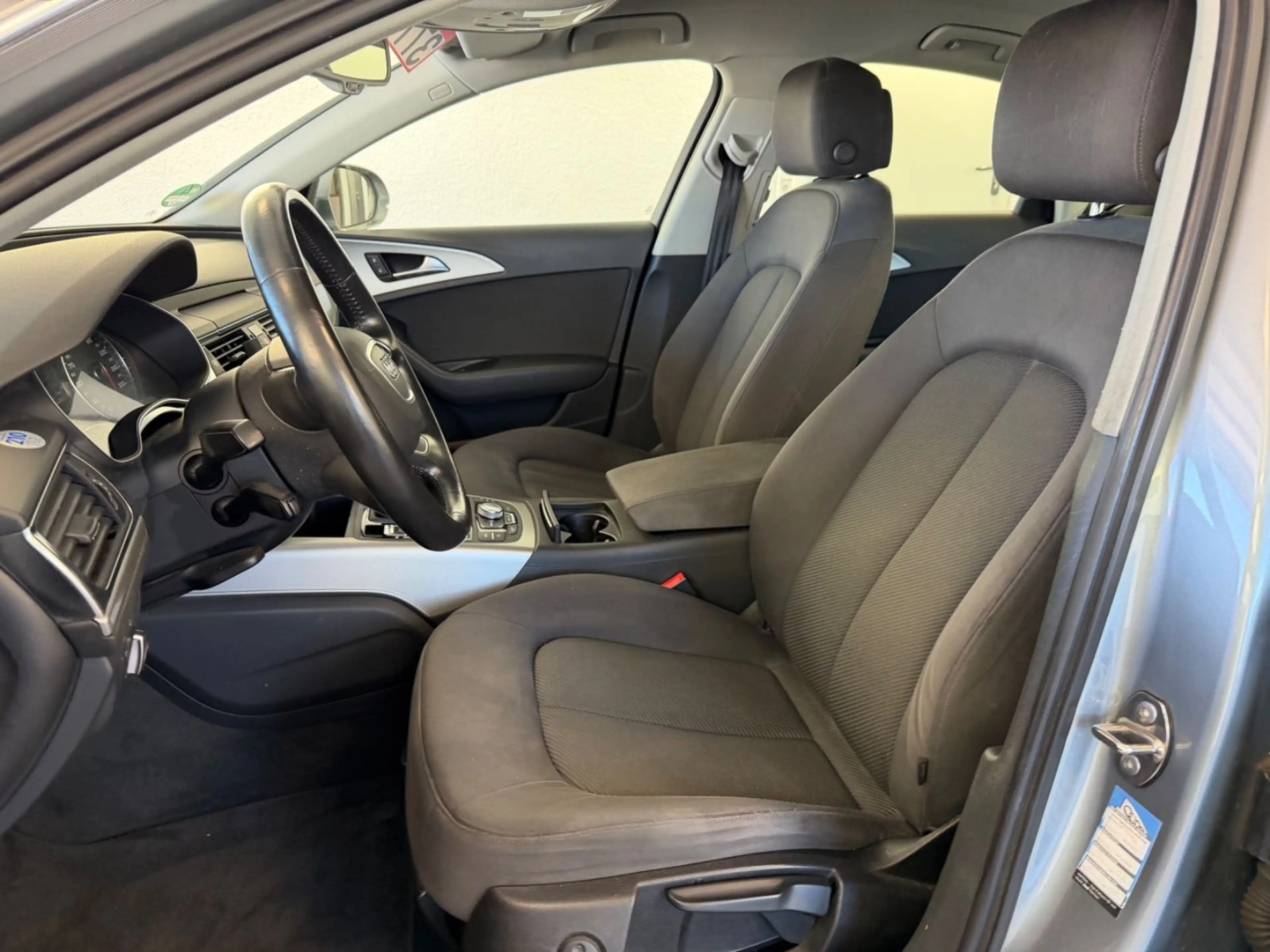 Audi A6 Lim. 2.0 TDI — photo 10