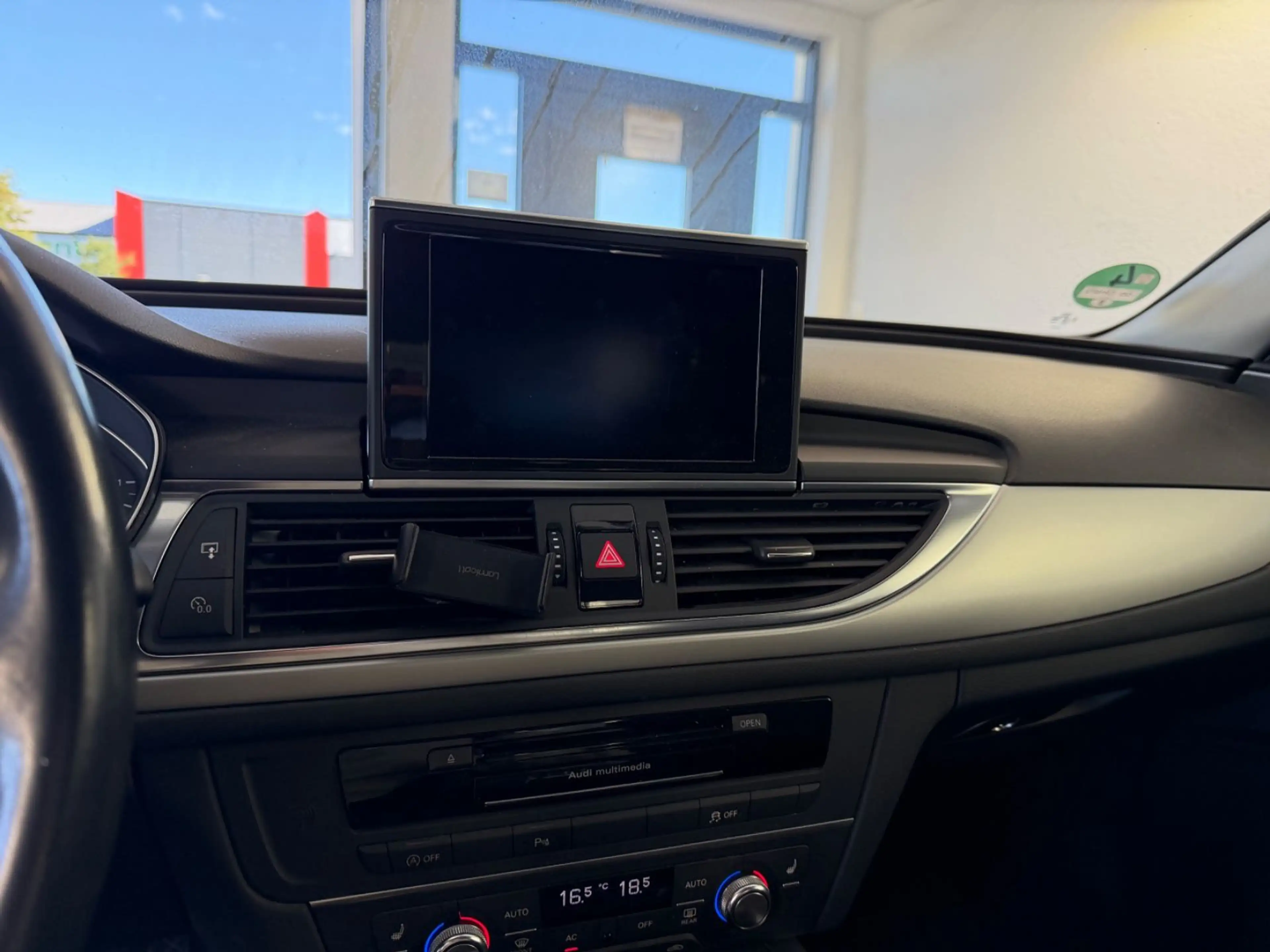 Audi A6 Lim. 2.0 TDI — photo 14