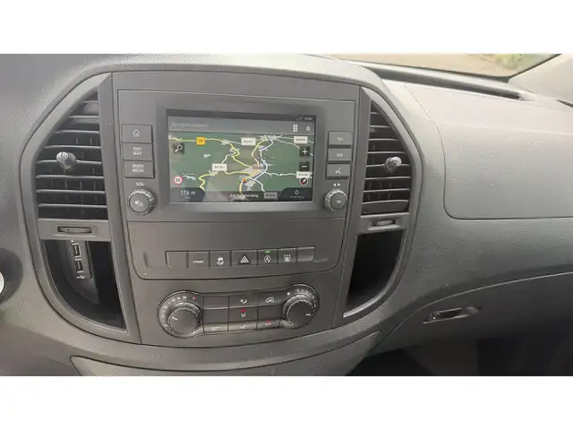 Mercedes-Benz Vito view 15