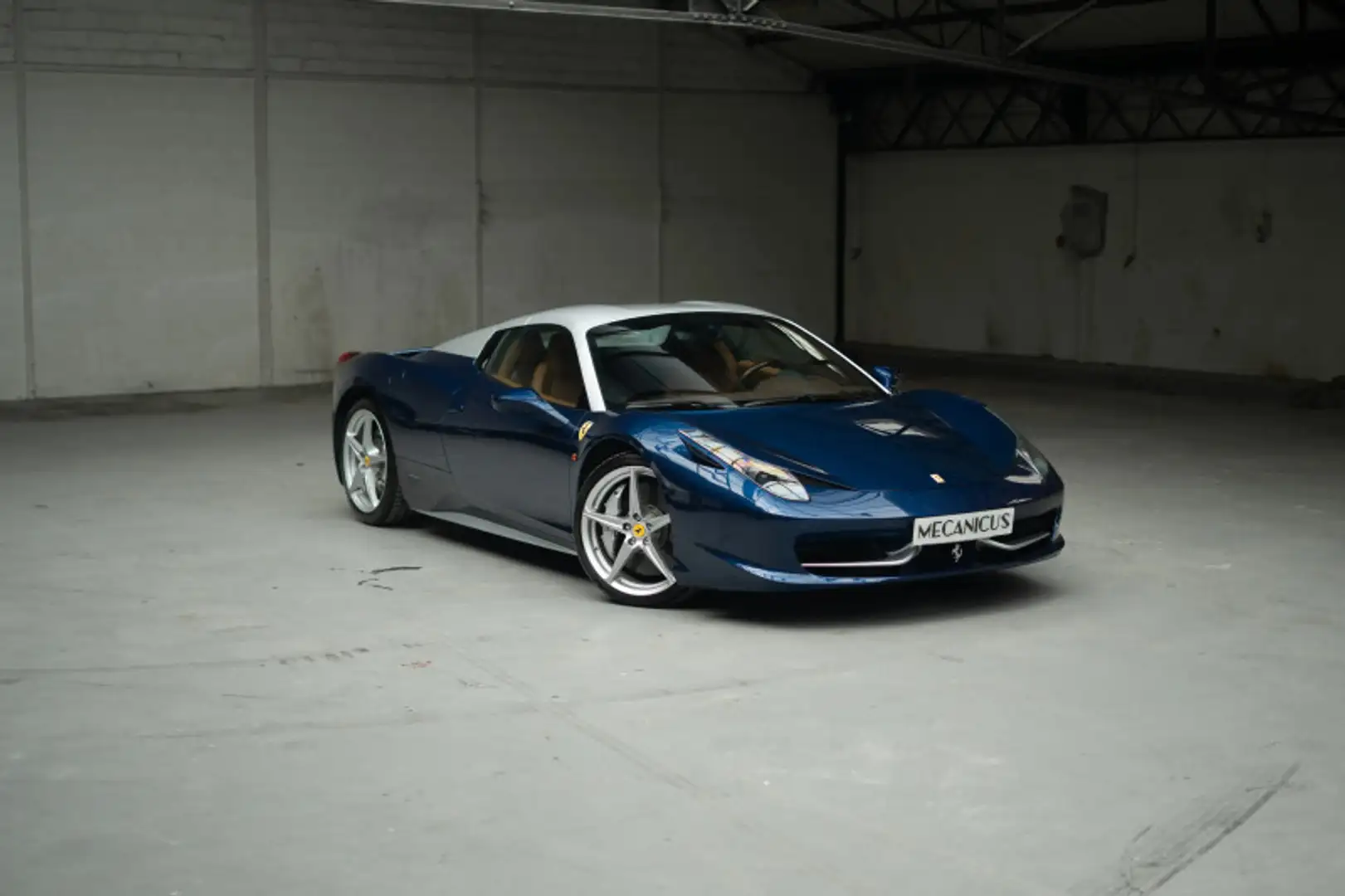 Ferrari 458 *Tailor Made - Brown carbon fiber* Bleu - 1