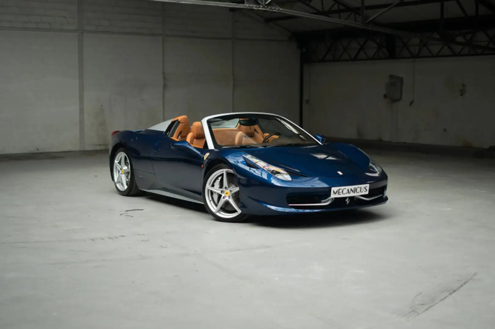 Ferrari 458 *Tailor Made - Brown carbon fiber* Bleu - 2