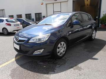 Astra IV 2010 5p 1.4 t Cosmo 140cv auto