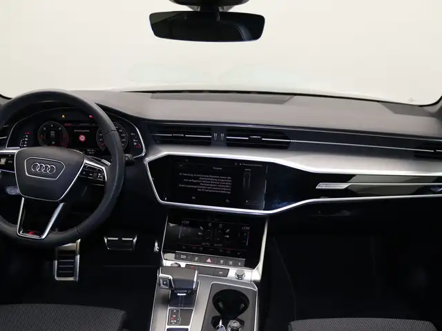 Audi A6 view 10