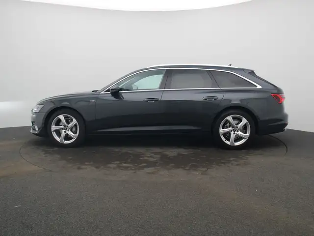 Audi A6 view 4