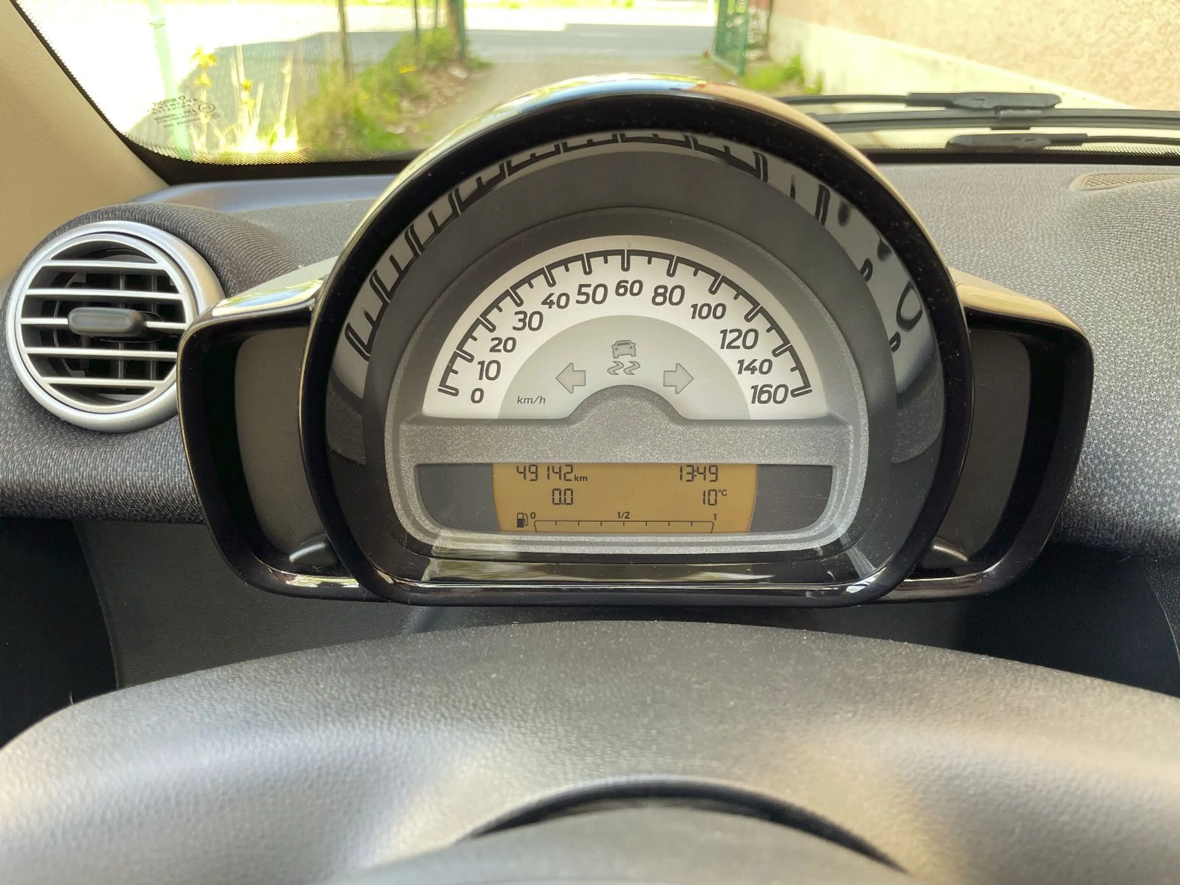 smart forTwo fortwo cabrio Micro Hybrid Drive 52 kW — photo 19