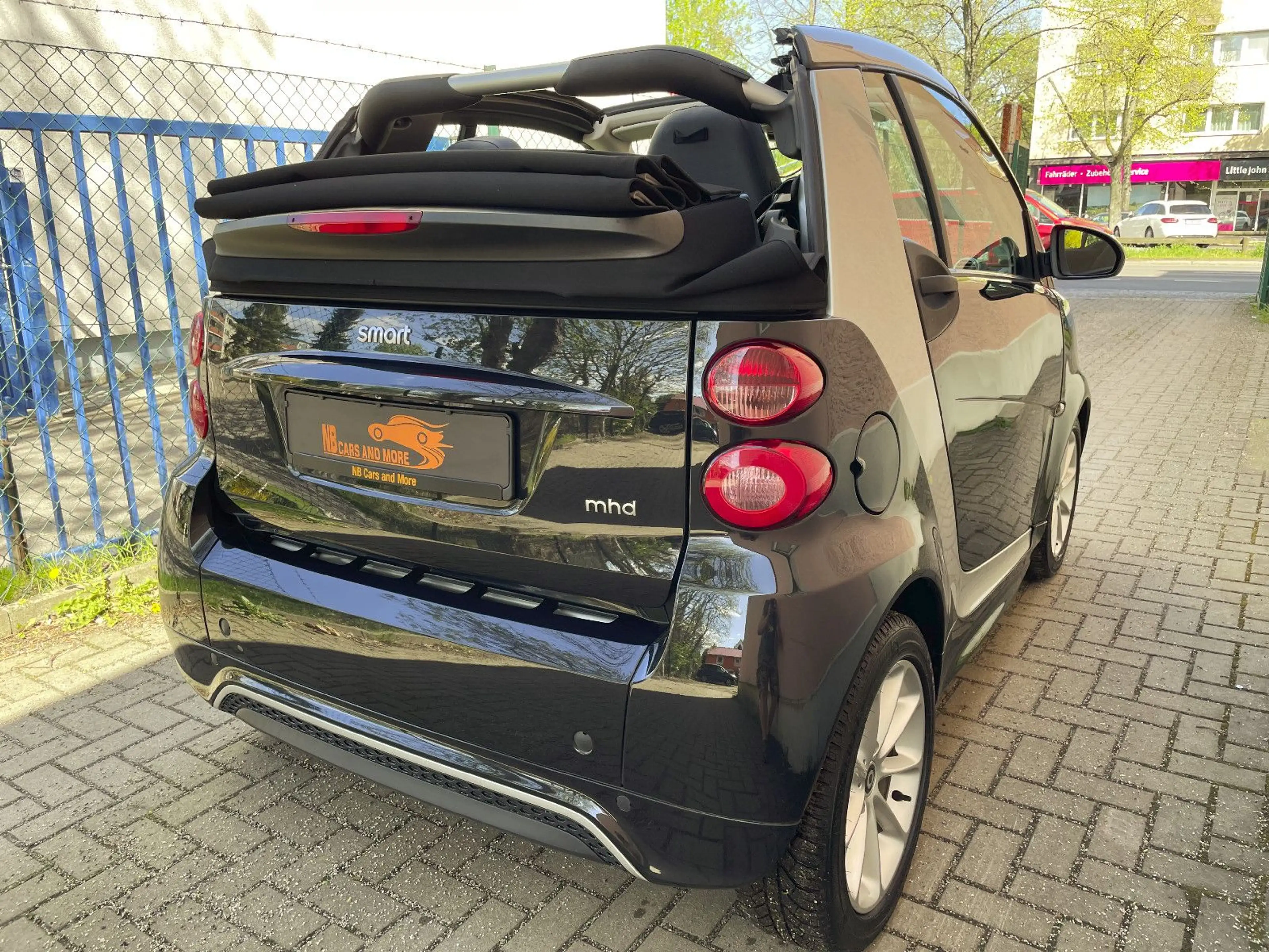smart forTwo fortwo cabrio Micro Hybrid Drive 52 kW — photo 6
