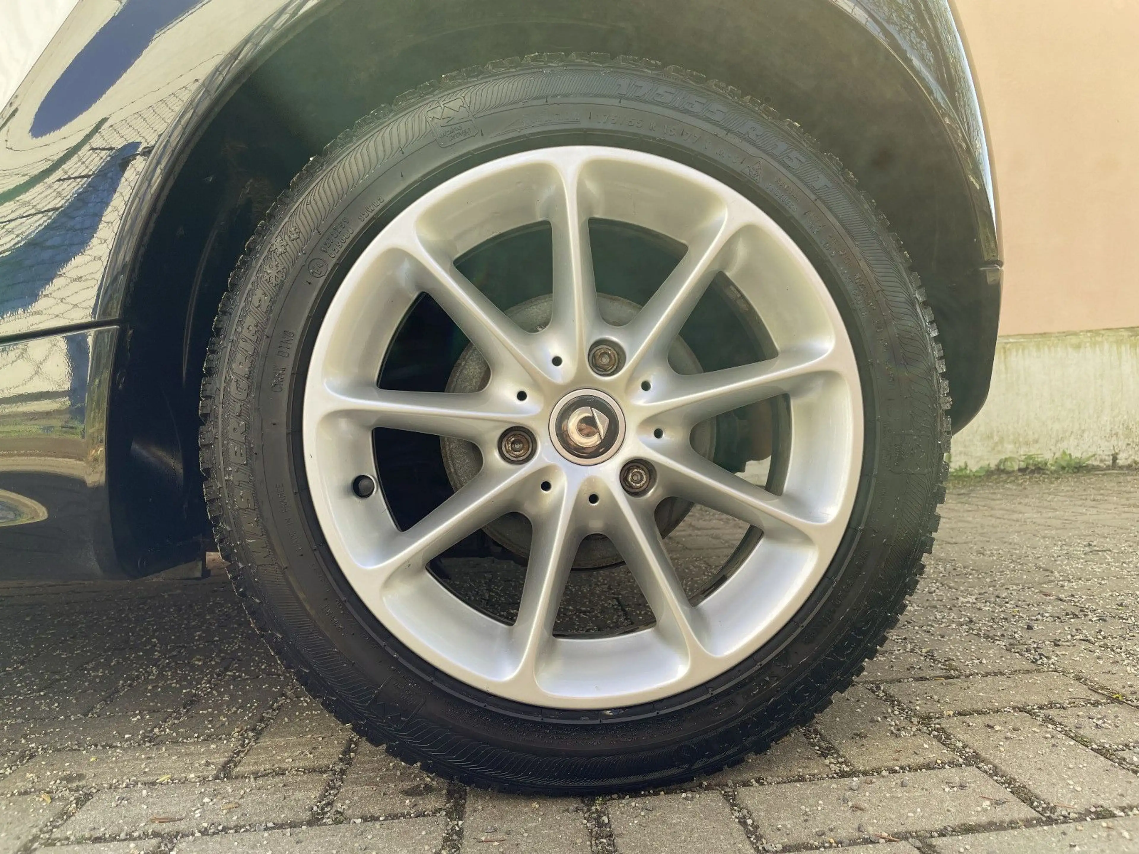 smart forTwo fortwo cabrio Micro Hybrid Drive 52 kW — photo 7