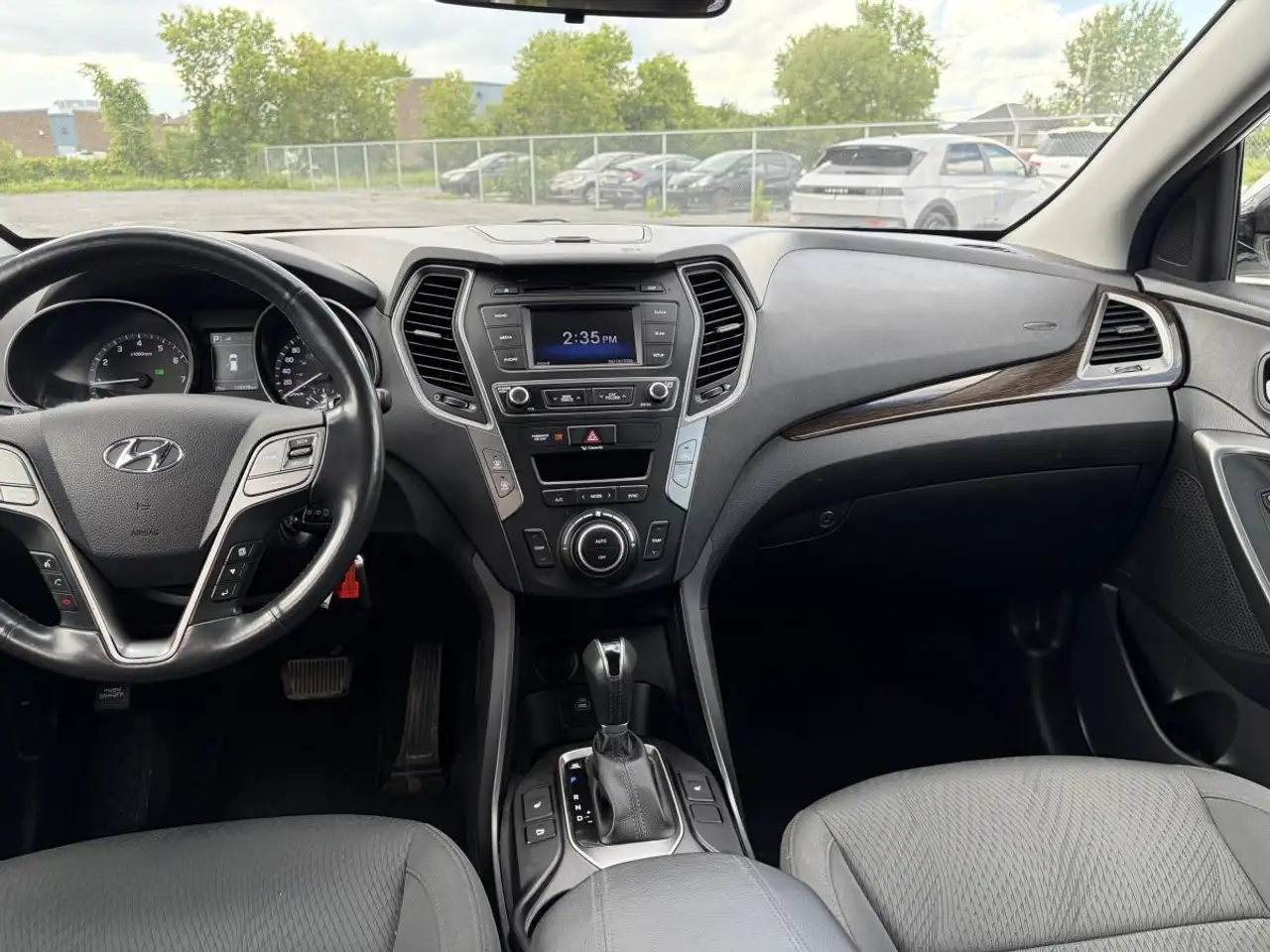Hyundai SANTA FE снимка Hyundai SANTA FE