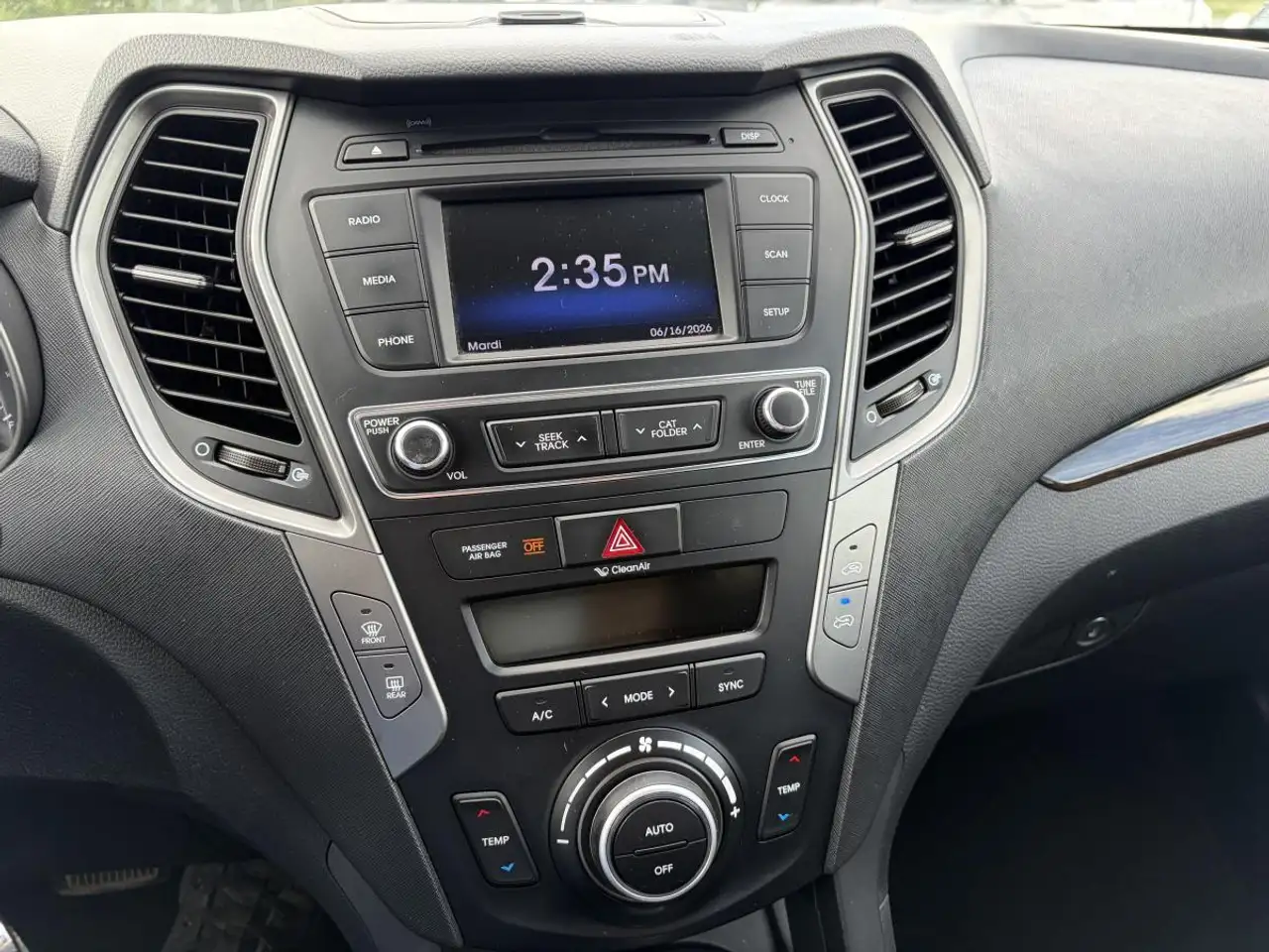 Hyundai SANTA FE снимка Hyundai SANTA FE