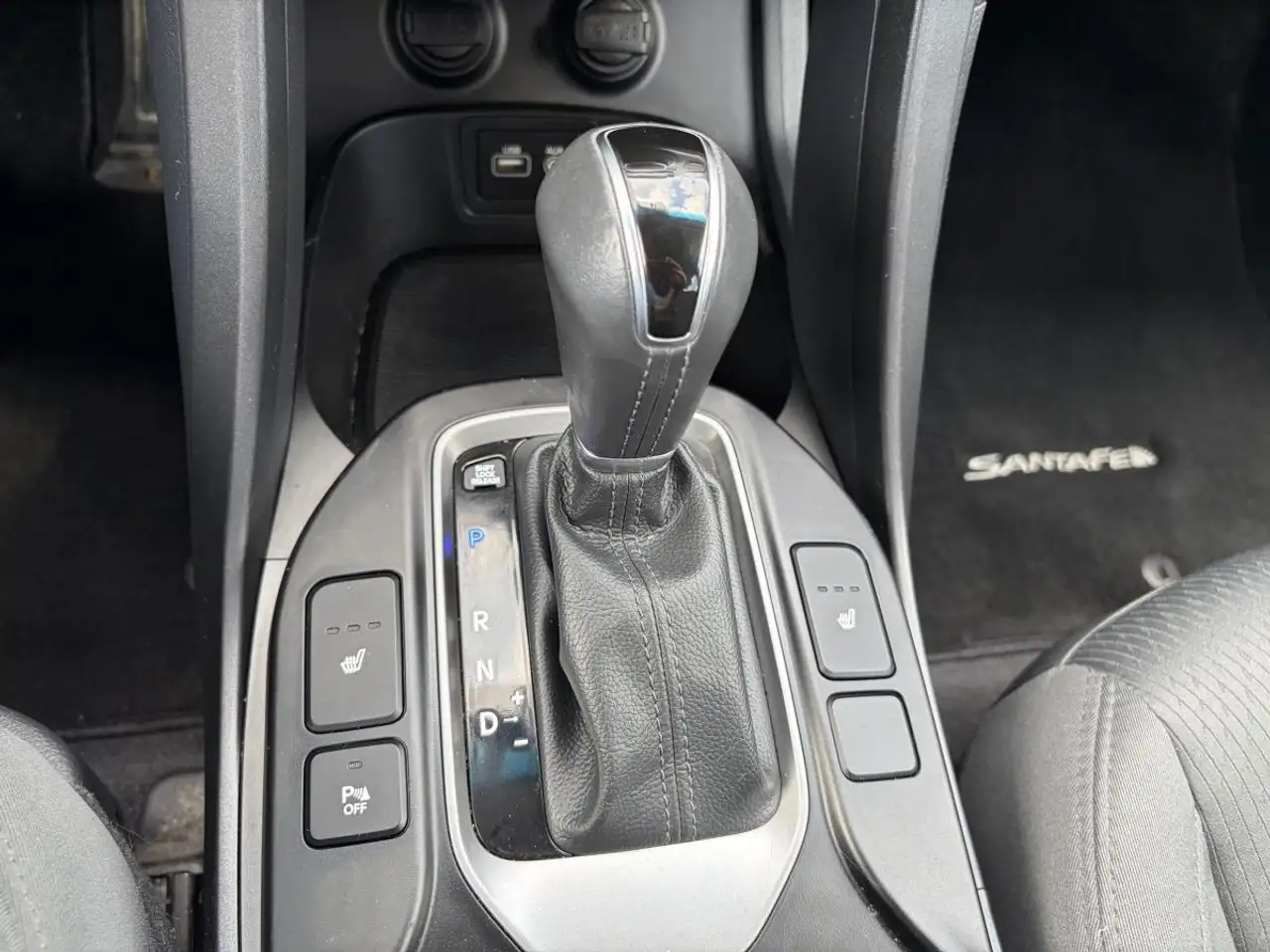 Hyundai SANTA FE снимка Hyundai SANTA FE
