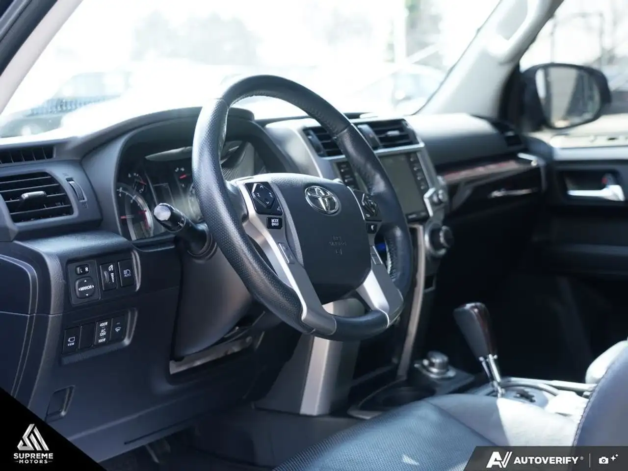 Toyota 4-Runner снимка Toyota 4-Runner