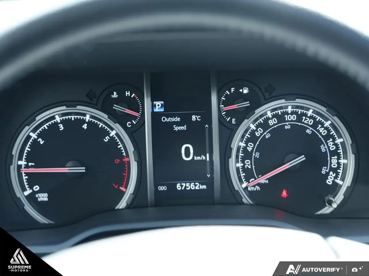 Toyota 4-Runner снимка Toyota 4-Runner