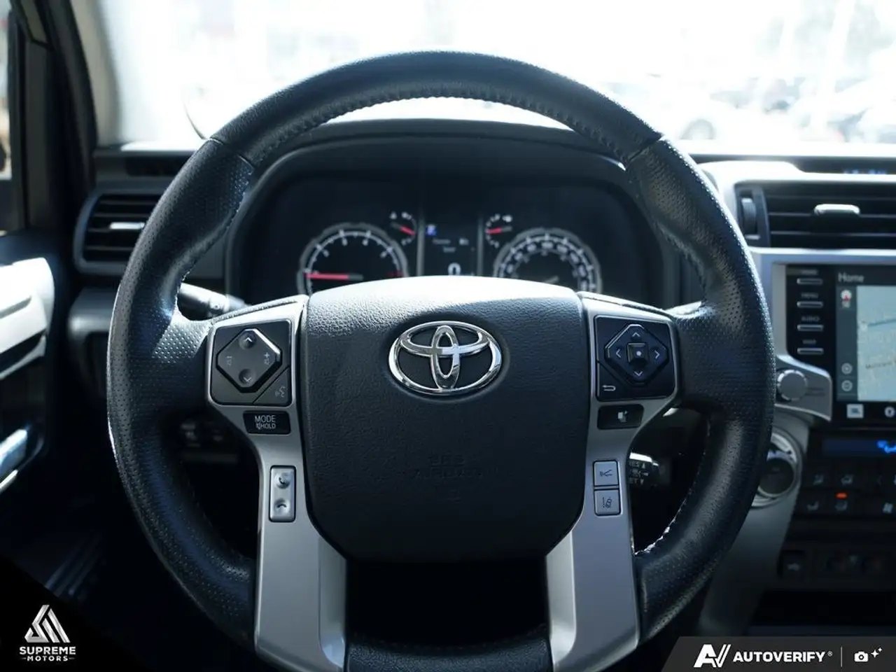 Toyota 4-Runner снимка Toyota 4-Runner