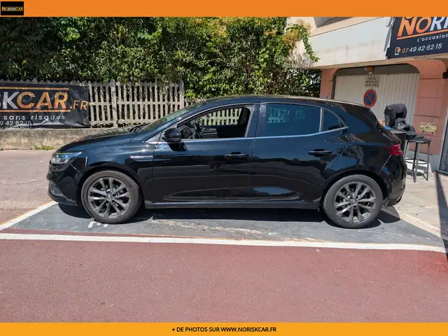 Renault Megane view 3