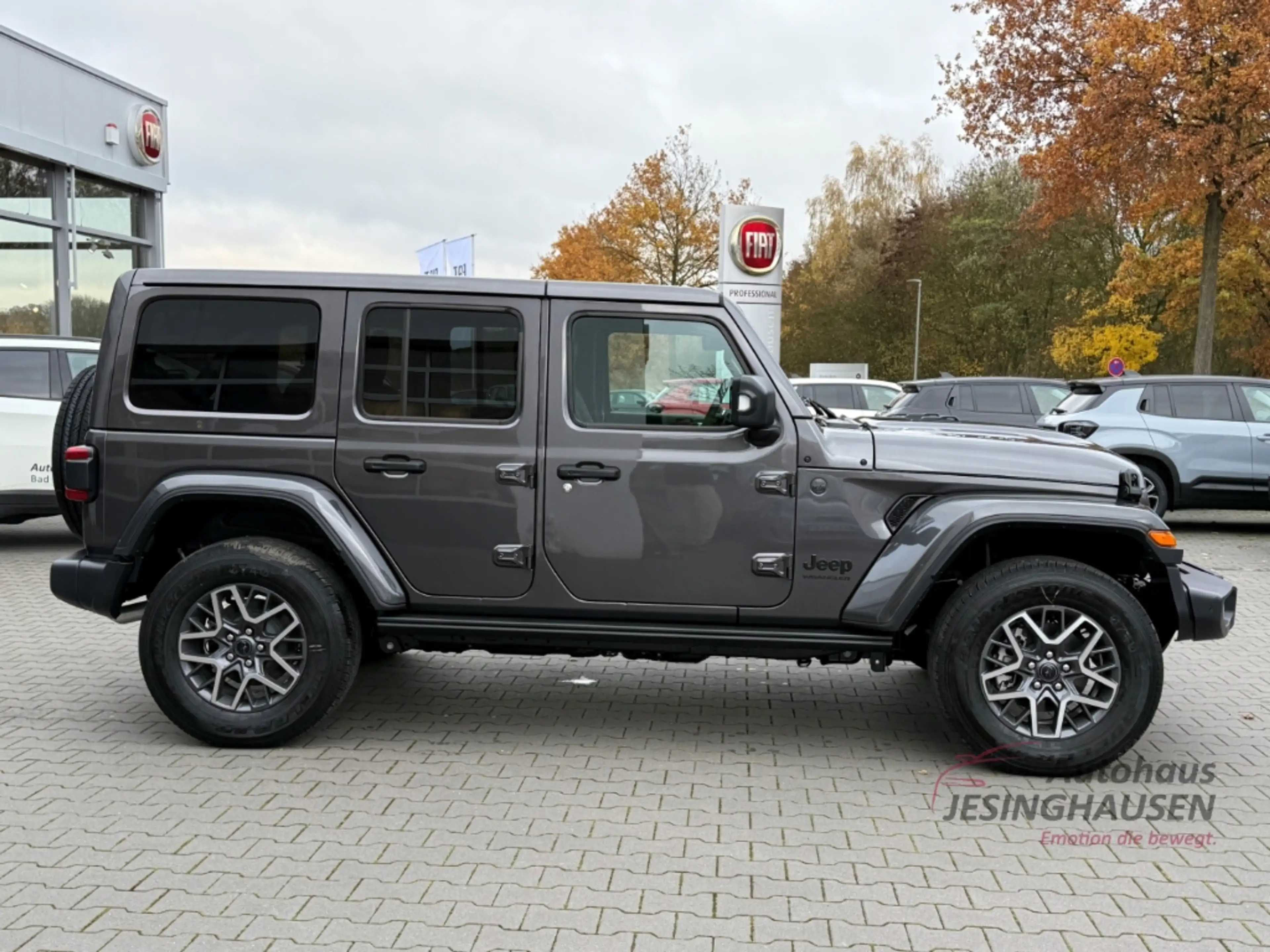 Jeep Wrangler Sahara+Alpine Soundsyst.+Leder+Navi+Rückfahrkam. H — photo 4
