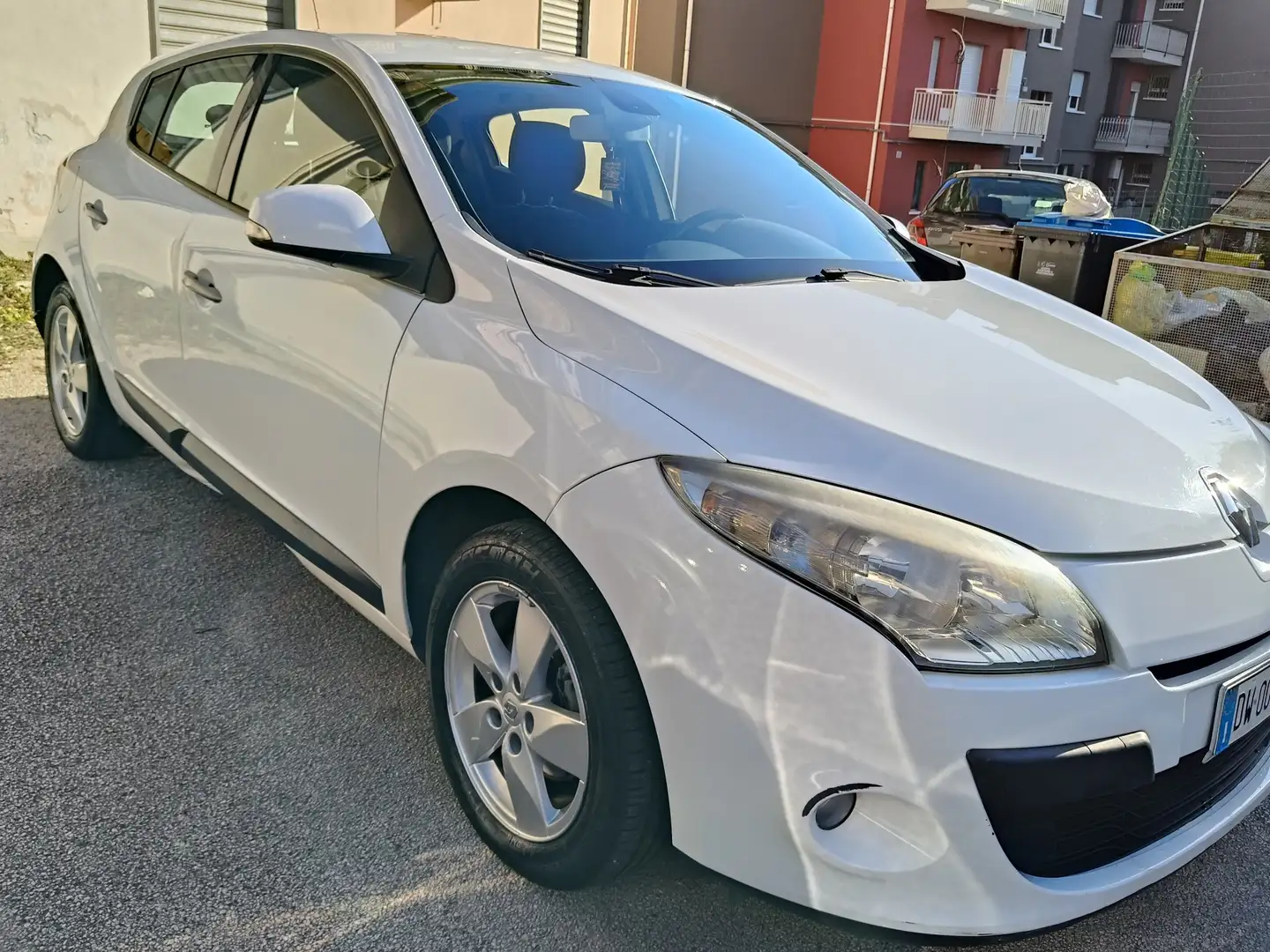 Renault Megane 1.5 dci Luxe 110cv - 1