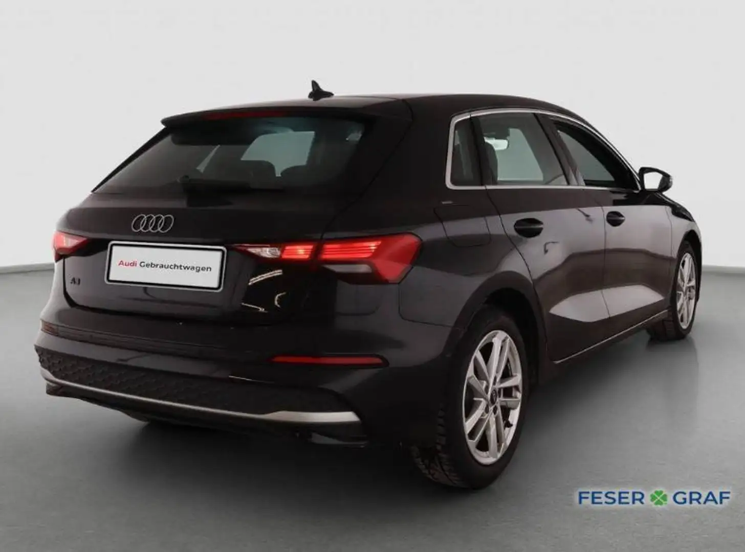 Audi A3 Advanced 35TDI Navi+/SHZ/Kamera/VC+ Schwarz - 2