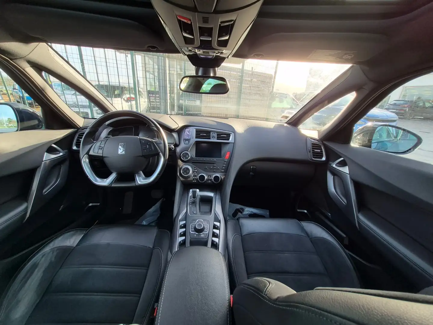 Citroen DS5 e-HDI 115 EXECUTIVE BMP6 Gris - 2