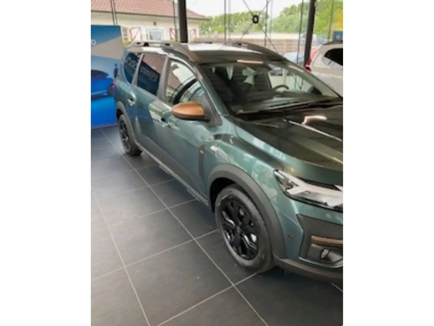 Dacia Jogger Extreme 7pl. Hybrid + Media Nav + Hybrid City Pack Vert - 2
