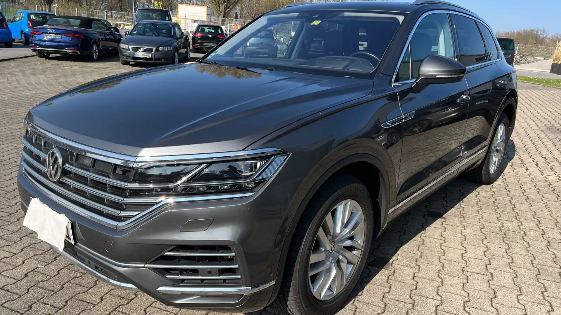 Volkswagen Touareg 3.0 V6 TDI  Elegance 4Motion Scheckheft Gris - 1