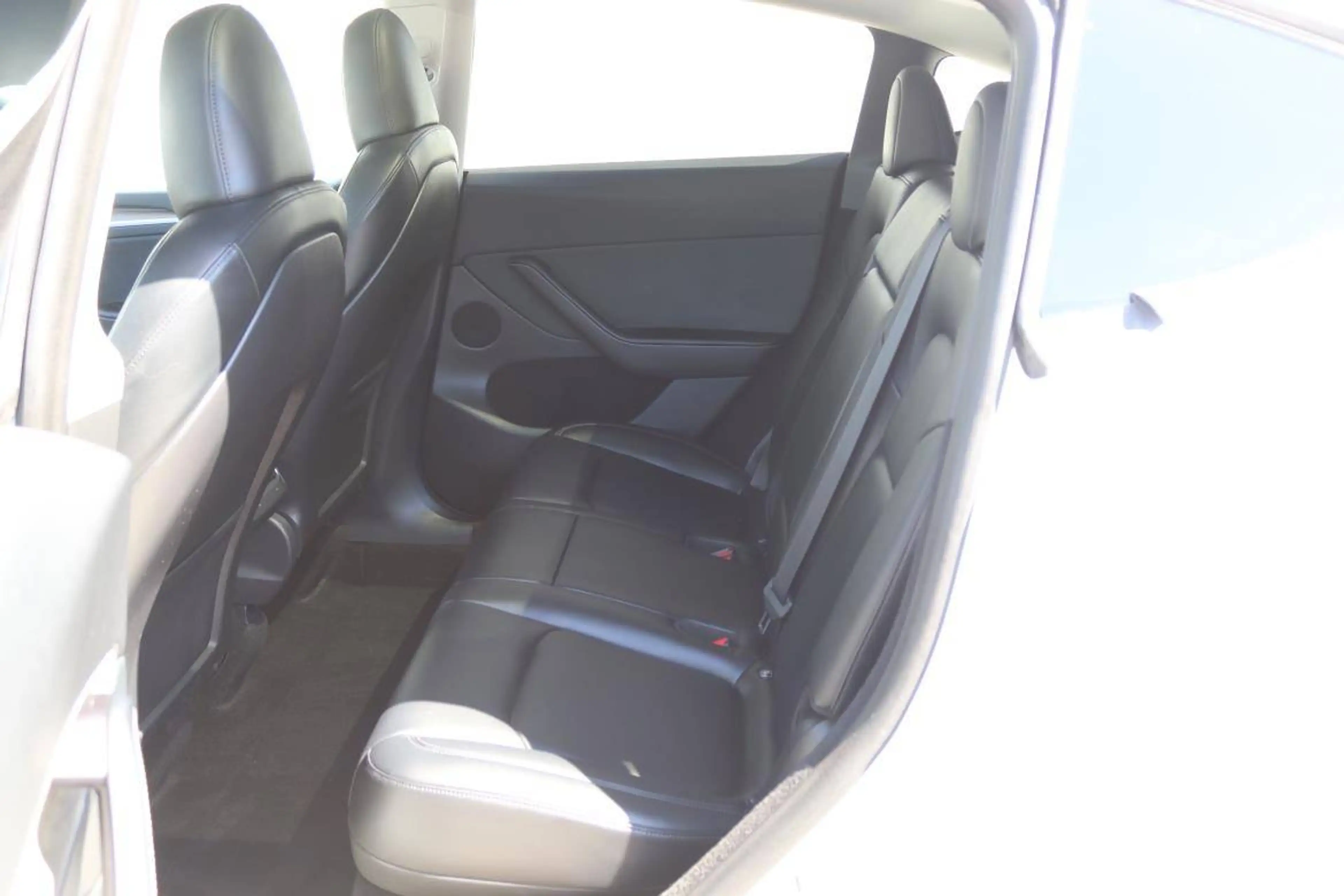 Tesla Model Y Long Range Dual AWD 79kWh — photo 6