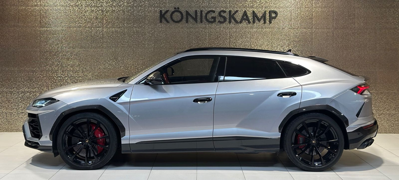 Lamborghini Urus 4.0 V8 *CARBON*AKRAPOVIC*HUD*STERNENHIMMEL* — photo 4